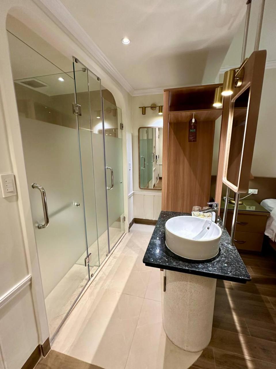 Tulip Hotel 2 Далат Экстерьер фото