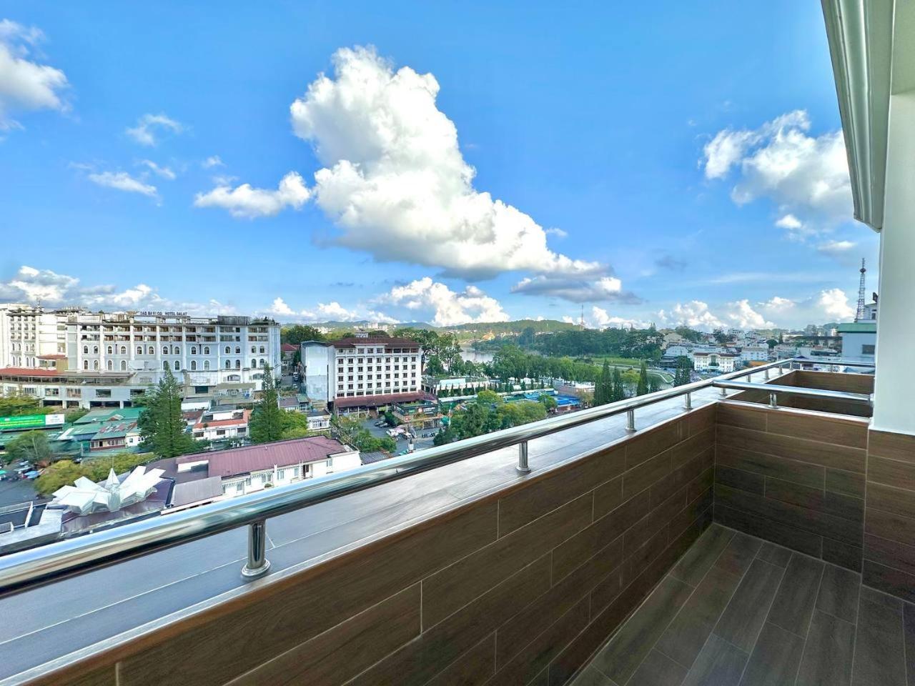 Tulip Hotel 2 Далат Экстерьер фото