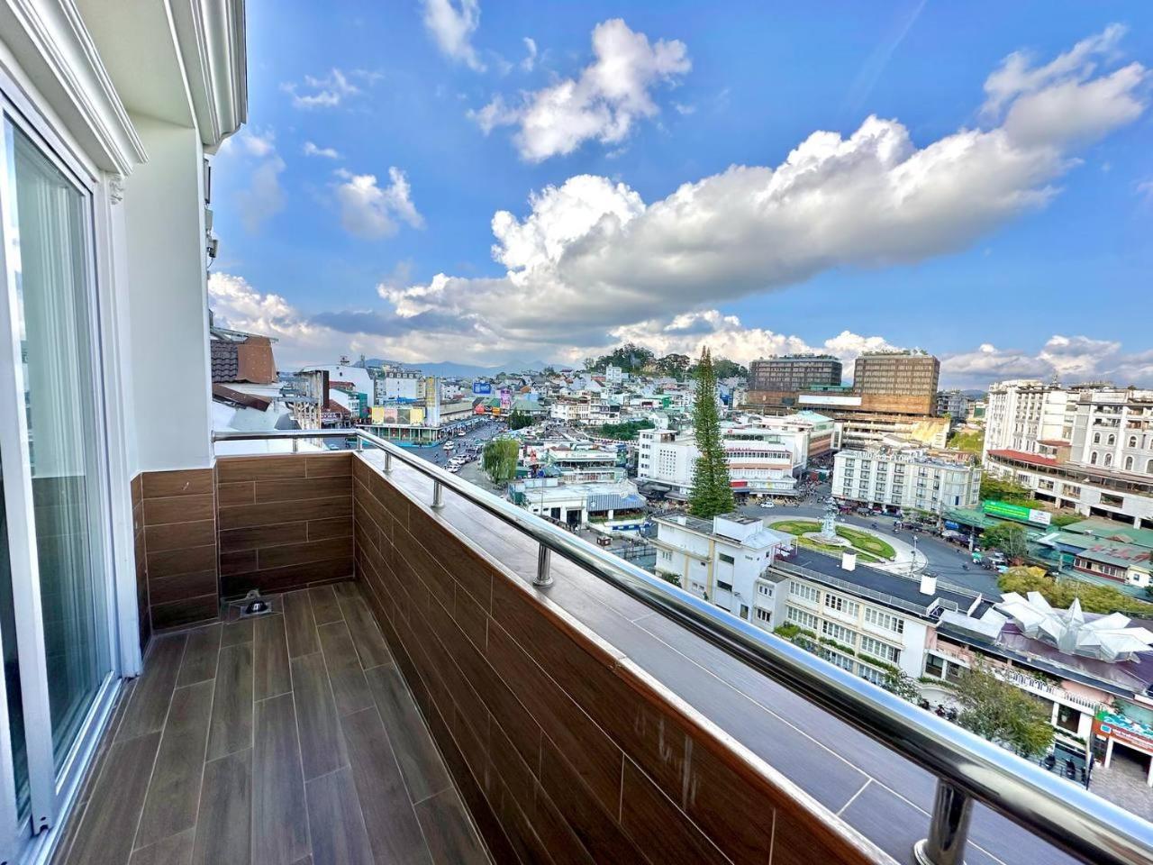 Tulip Hotel 2 Далат Экстерьер фото