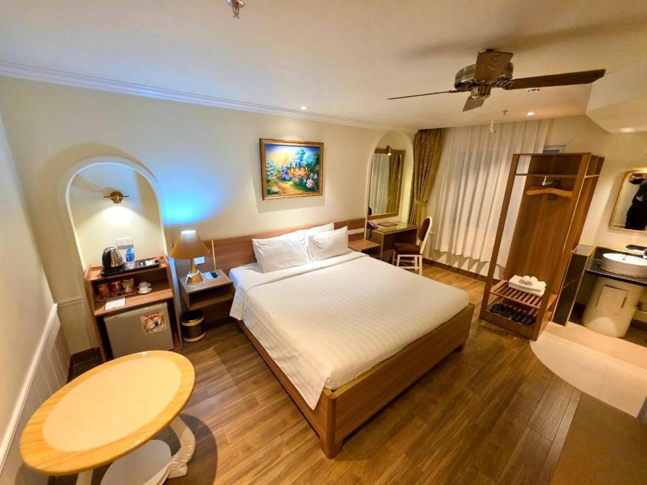 Tulip Hotel 2 Далат Экстерьер фото
