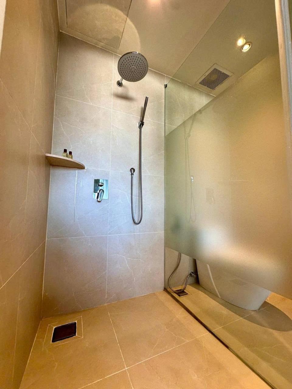 Tulip Hotel 2 Далат Экстерьер фото