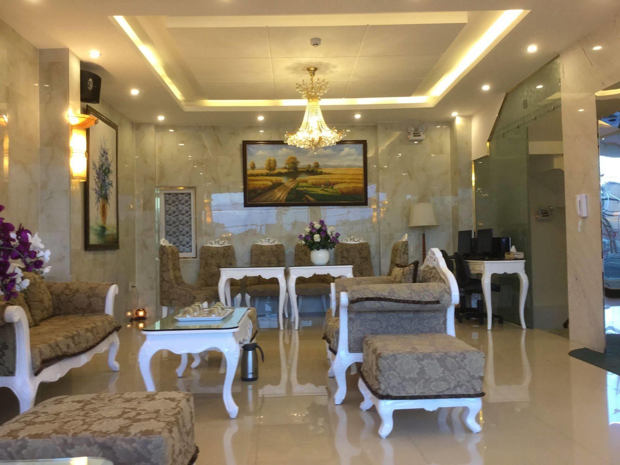 Tulip Hotel 2 Далат Экстерьер фото